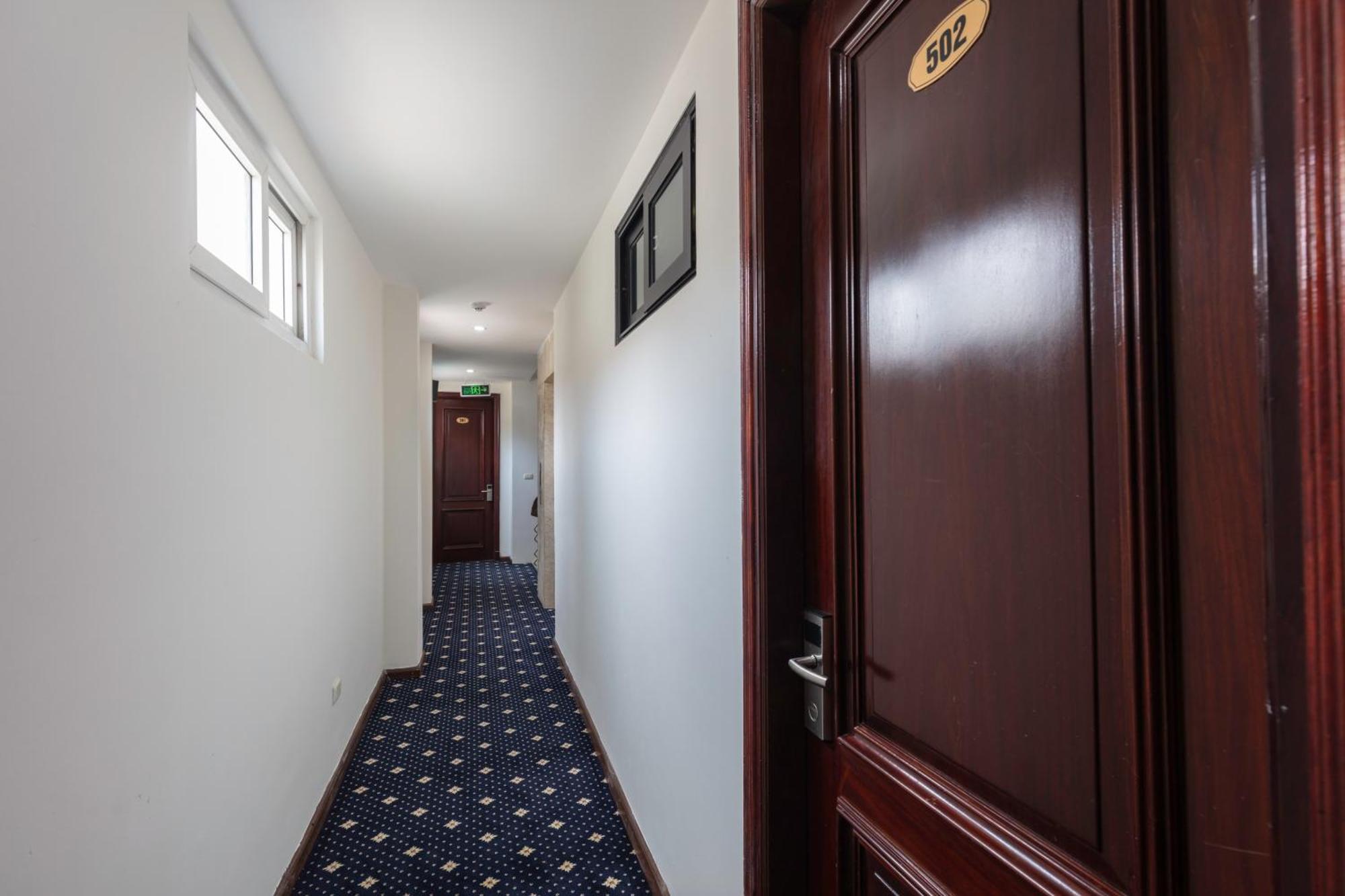 האנוי Queen Light Hotel מראה חיצוני תמונה